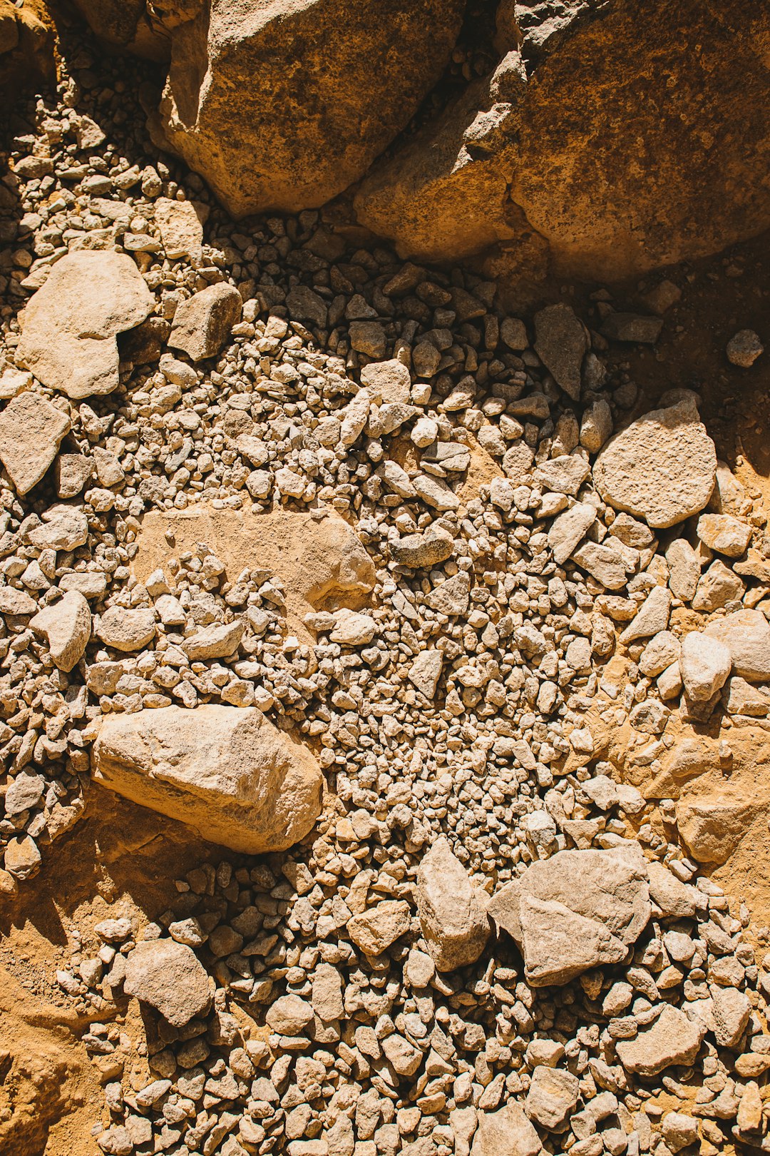 Services brown-and-gray-stone-fragments-ykfrpwg4piy